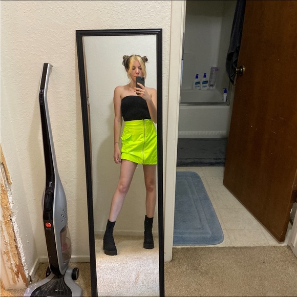 NWT LF pvc neon green skirt - Picture 7 of 7